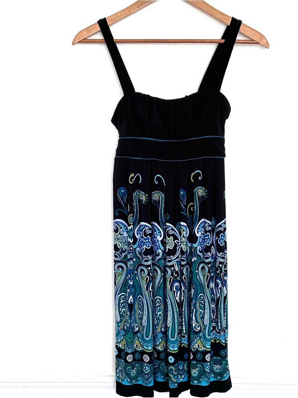 En Focus Dress Women’s Size 8 Black Paisley Sleeveless Lightweight Back Tie Mini
